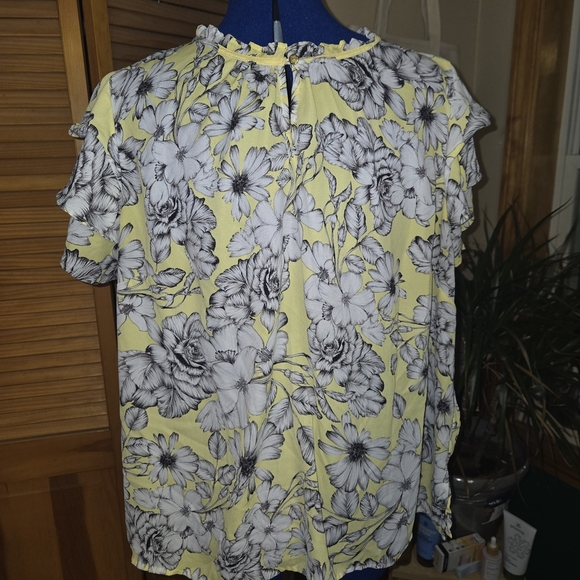 Liz Claiborne Tops - Liz Claiborne Yellow and Black Floral Blouse